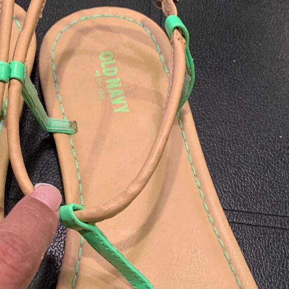 Old navy neon green & tan sandals size 10 GUC - Picture 4 of 4